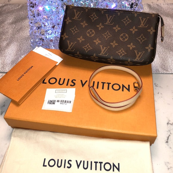 Louis Vuitton Handbags - New Monogram NM Pochette Accessoires 🎁
